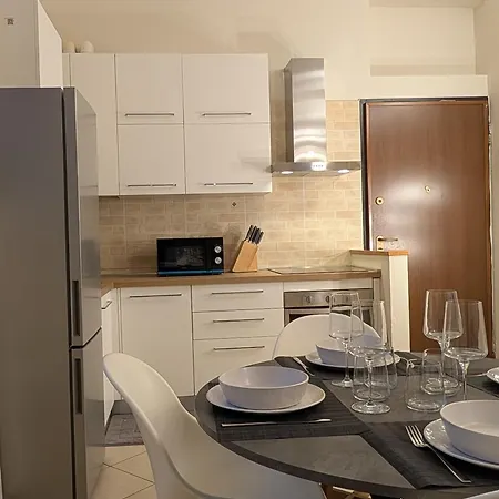 Lägenhet Ampio Milano-lambrate Desing District Accessibile Senza Barriere Architettoniche E Letto King Size *